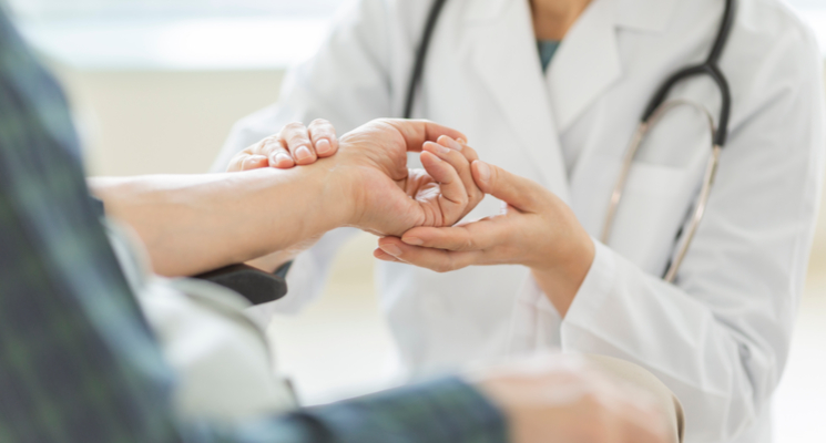 doctor-at-home-in-Dubai